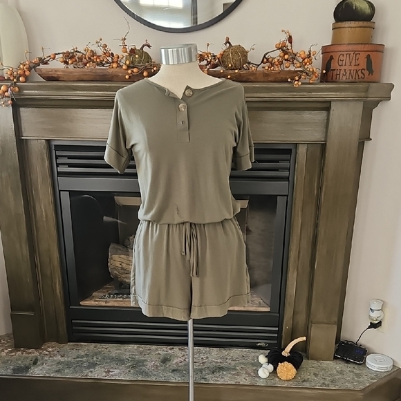 Olive Green Short Sleeve Romper - Picture 1 of 2